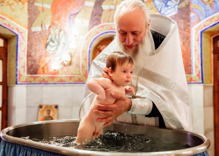 Coment choisir la médaille pour un baptême?